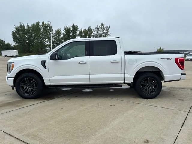 Used 2021 White Ford XL image 45