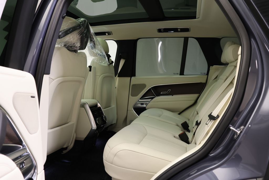 New 2026 Varesine Blue Land Rover SE image 34