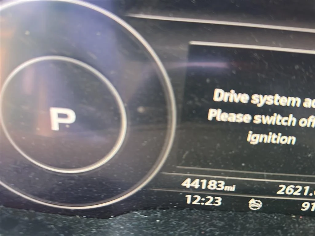 Used 2019 ORCA BLACK METALLIC AUDI QUATTRO image 6