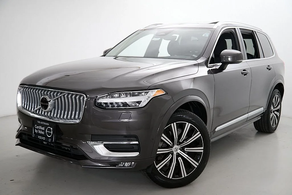 Certified Used 2024 Platinum Grey Volvo Plus image 2