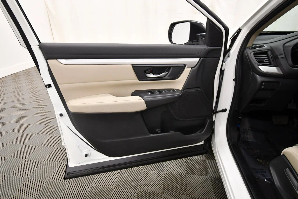 Certified Used 2017 White Honda LX image 13