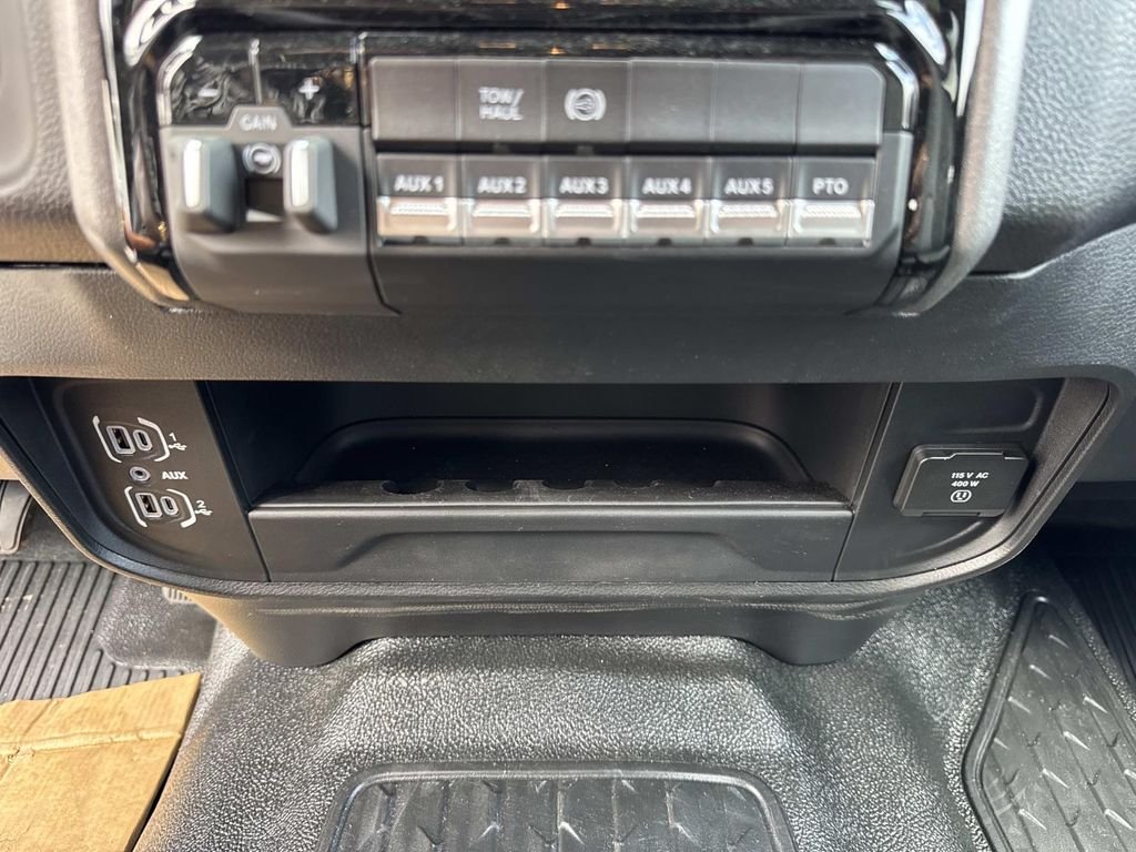 2026 RAM 3500 Chassis Tradesman - Photo 45