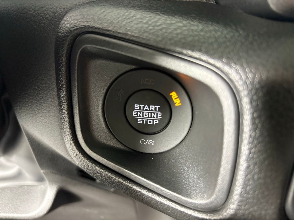 New 2026 Reign Jeep Sport S image 21