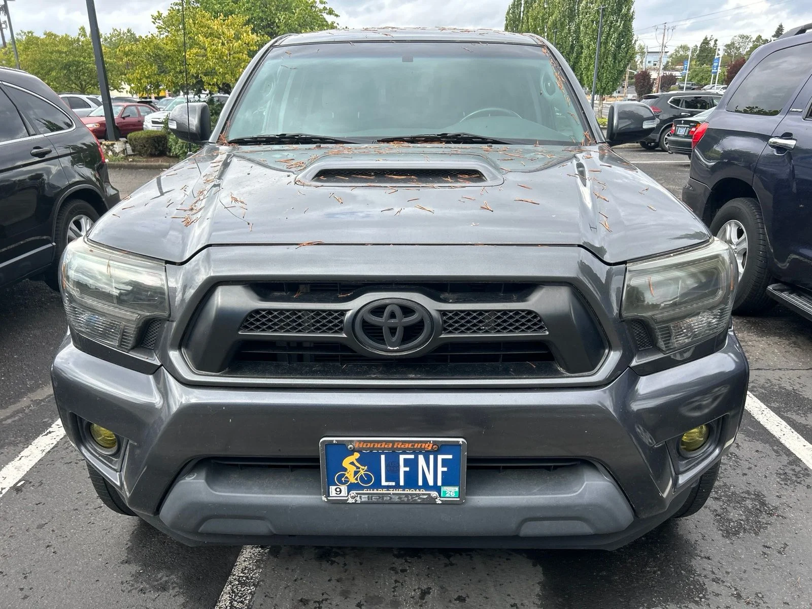 Used 2015 Magnetic Gray Metallic Toyota Base V6 image 2