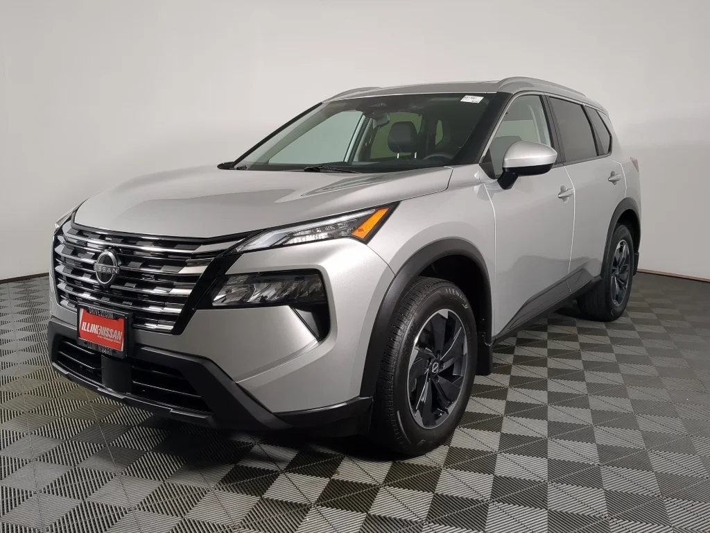 Certified Used 2025 Brilliant Silver Metallic Nissan SV image 4