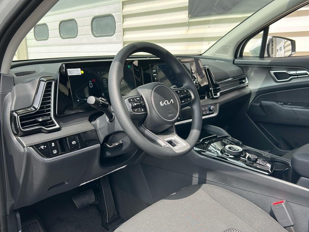 2025 Kia Sportage LX Hybrid - Photo 10