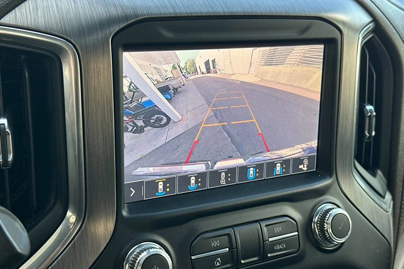 Used 2021 Blue GMC AT4 image 19
