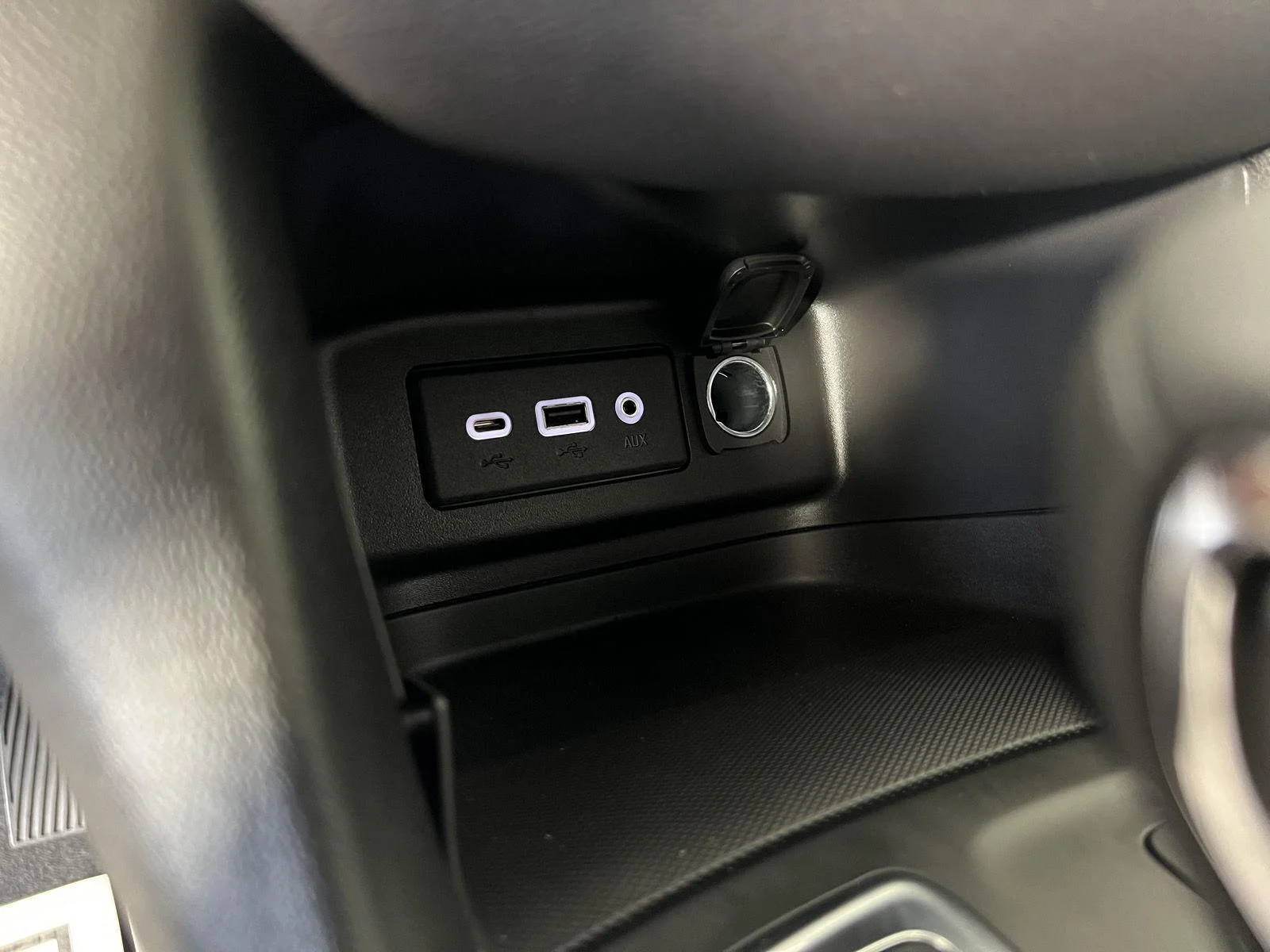 Used 2024 Radiant Red Tintcoat Chevrolet LT image 18