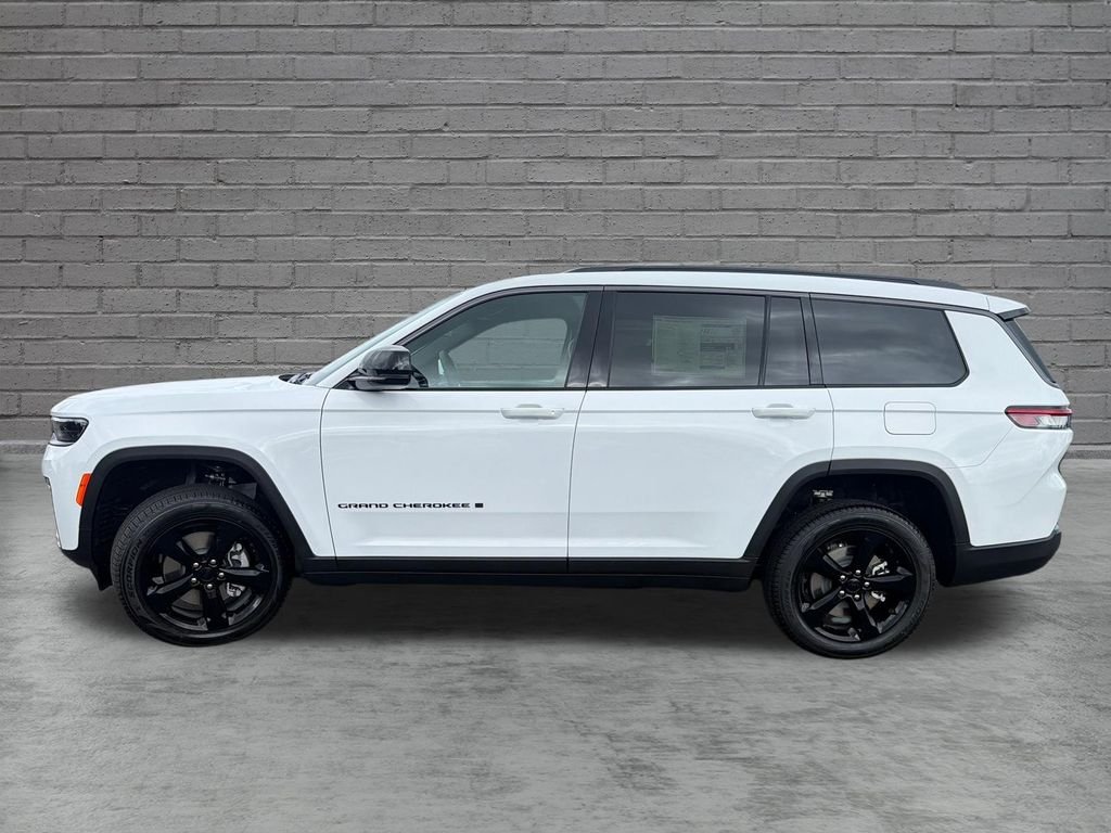 New 2026 Bright White Clearcoat Jeep Limited image 4