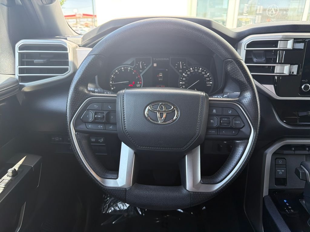 Used 2025 Ice Toyota SR5 image 15