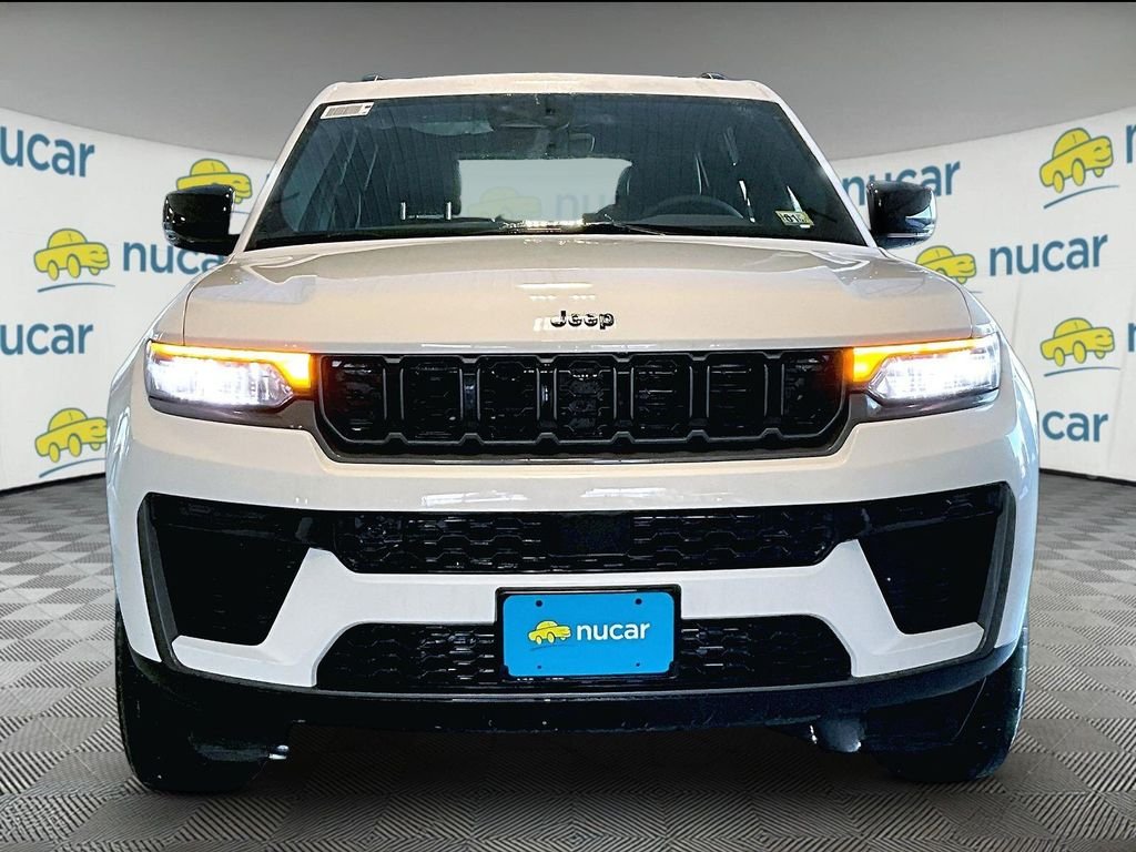 New 2026 Bright White Clearcoat Jeep Laredo image 3