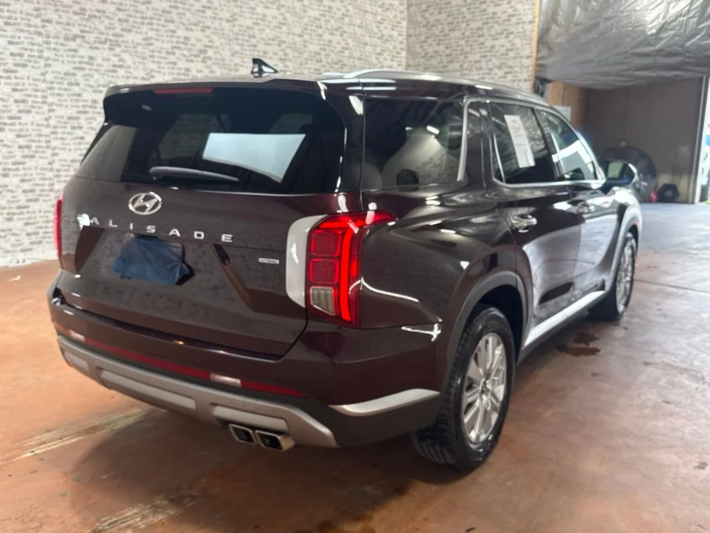 Used 2024 Sierra Burgundy Hyundai SEL image 6