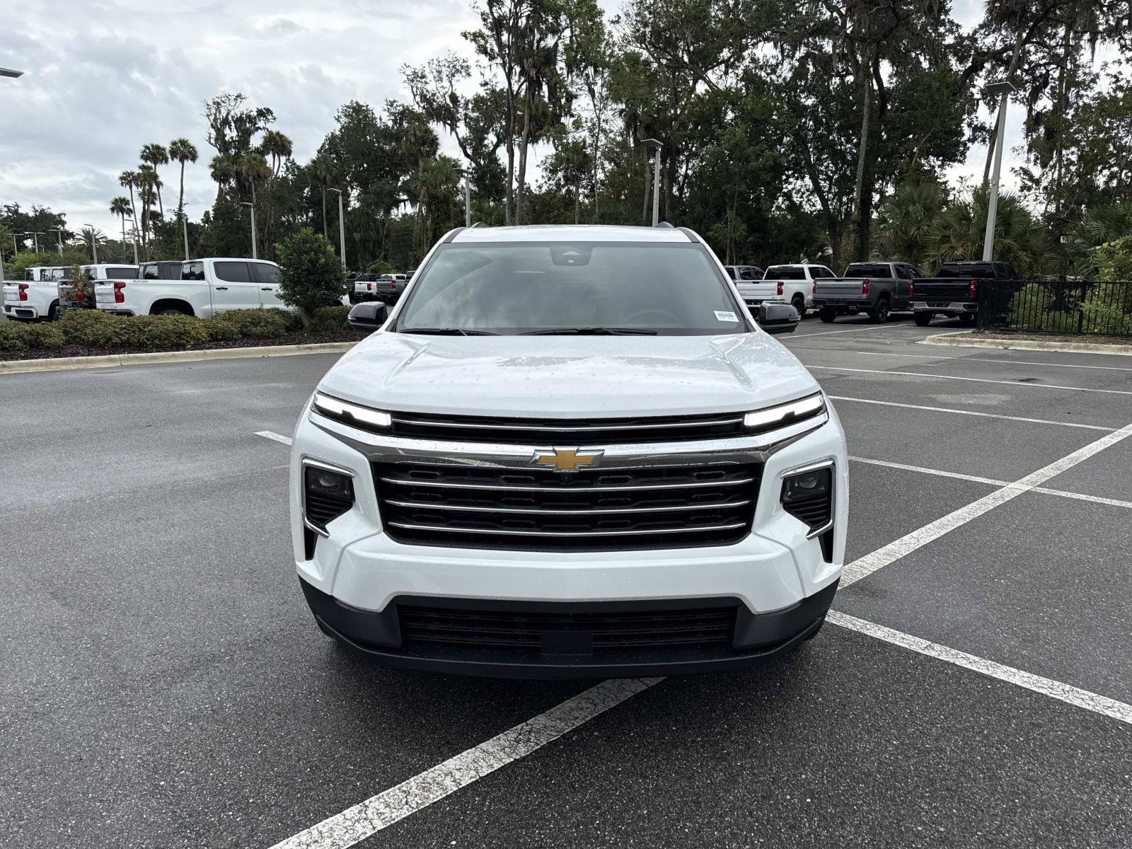 2027 Chevrolet Traverse LT - Photo 8