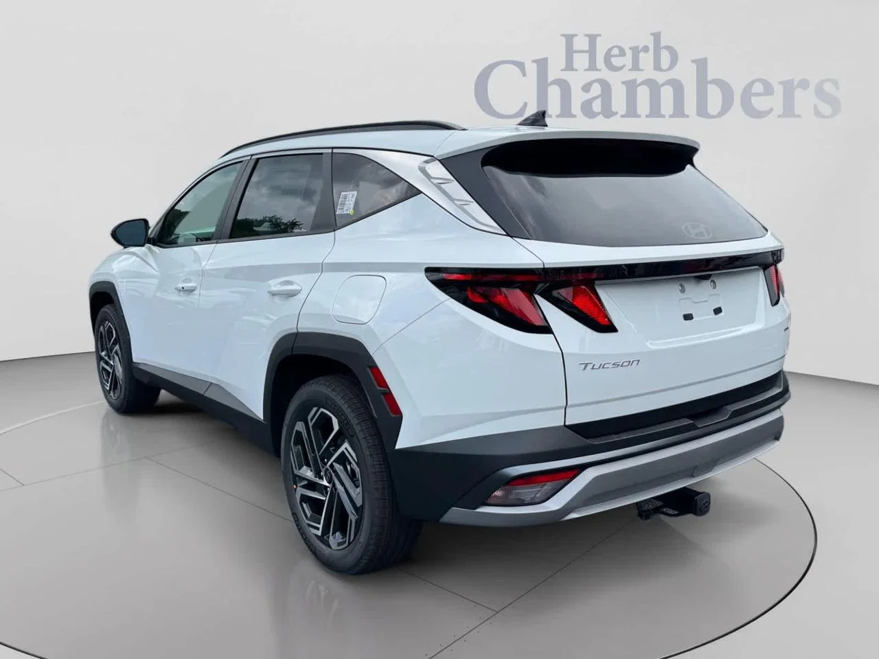 New 2026 White Hyundai SEL Plus AWD image 3