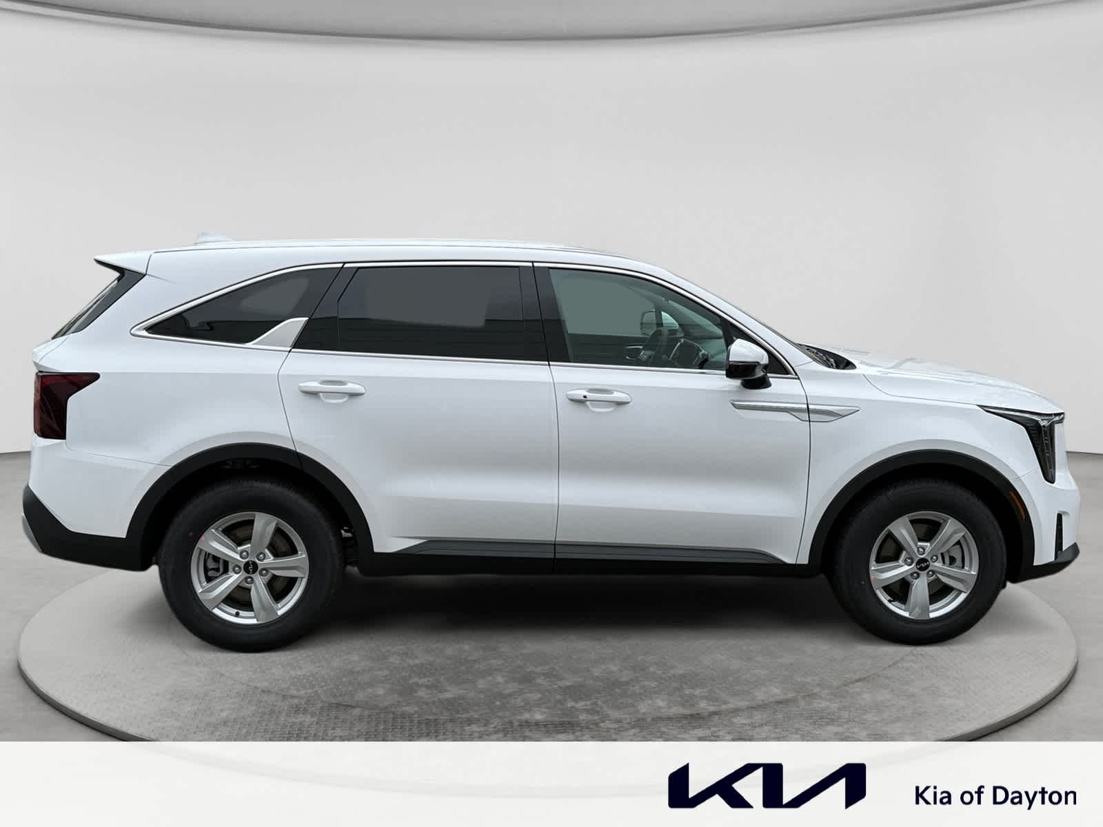 New 2026 Glacial White Pearl Kia LX image 4