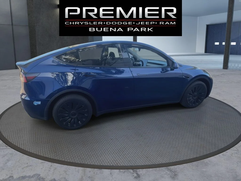 Used 2021 Blue Tesla Long Range image 8