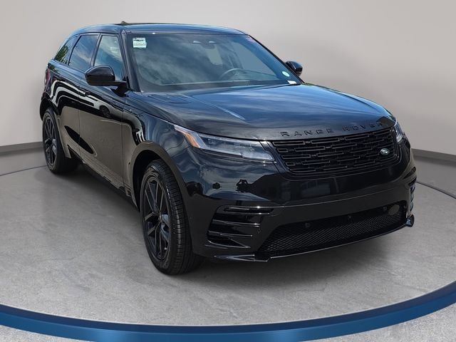 New 2026 Santorini Black LAND ROVER Dynamic SE image 3