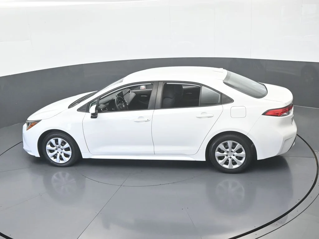 Used 2021 Super White Toyota LE image 37