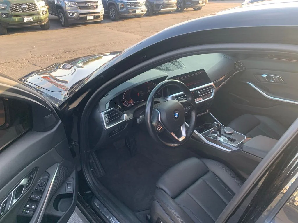 Used 2020 Black BMW 330i image 10