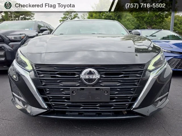 Used 2024 Super Black Clearcoat Nissan 2.5 S image 2