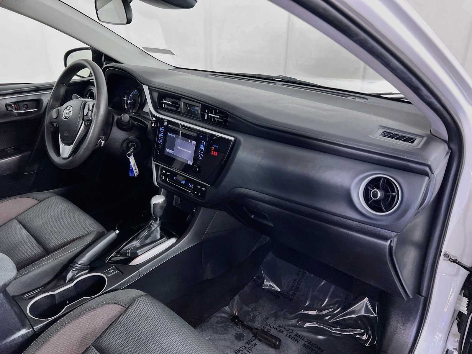 Used 2018 Super White Toyota LE image 28