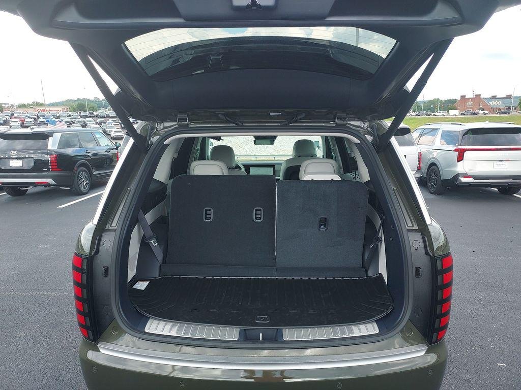 New 2026 Silver Hyundai Calligraphy AWD image 22