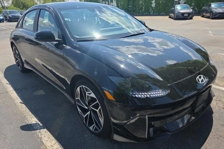 2024 Hyundai Ioniq 6 SEL AWD's photo