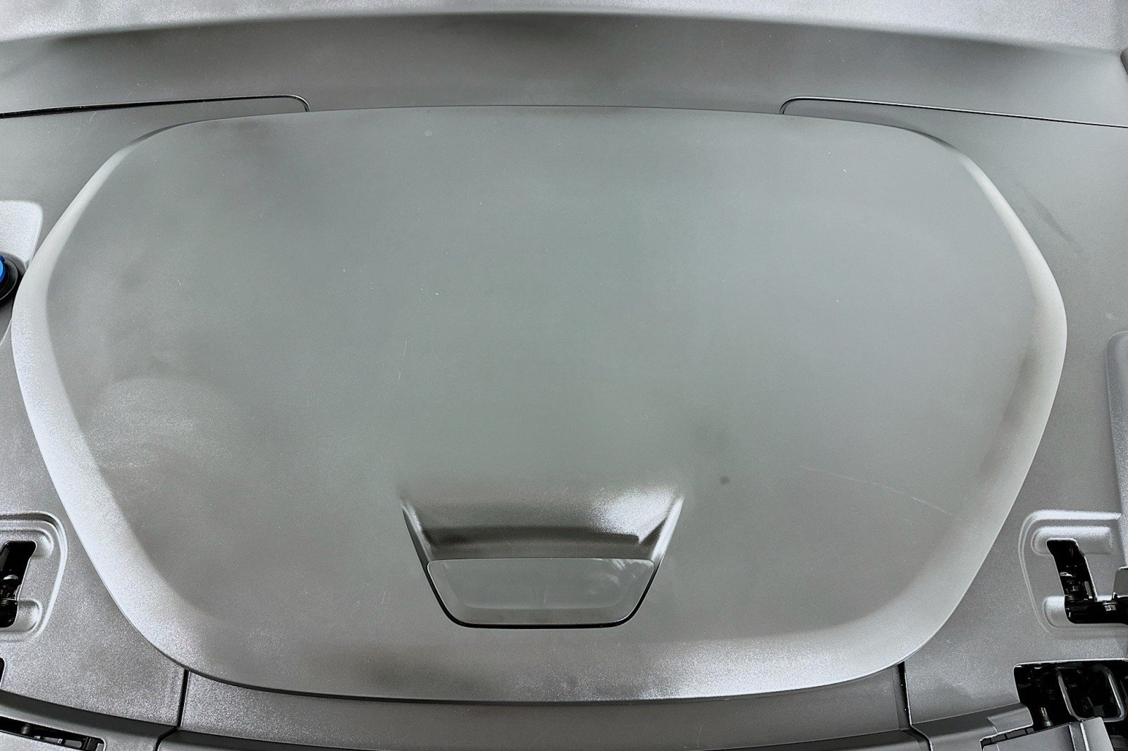 Used 2023 Crystal White Metallic Volvo Ultimate image 13