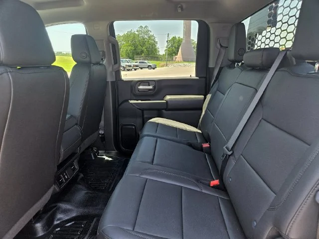 2025 GMC Sierra 3500 Chassis Cab Pro - Photo 25