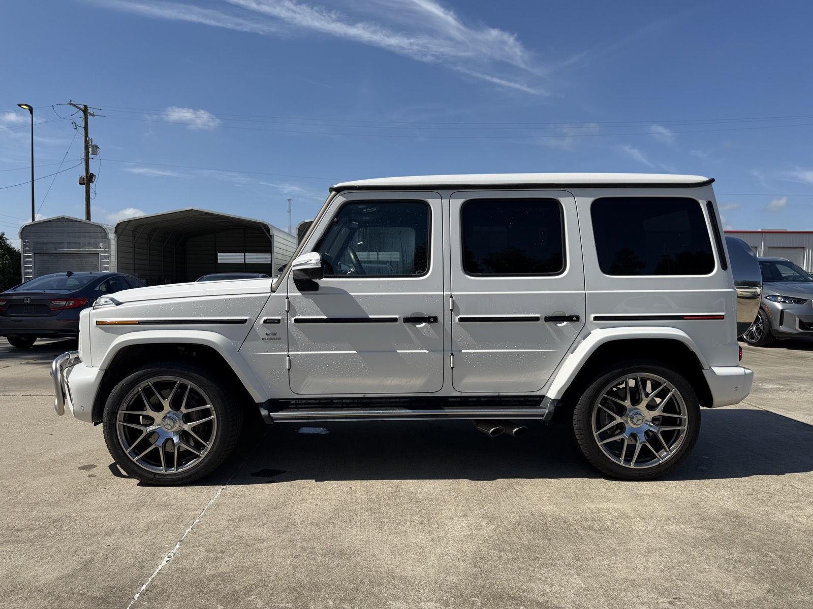 Certified Used 2025 MANUFAKTUR Moonlight White Magno Mercedes-Benz AMG® G 63 image 15