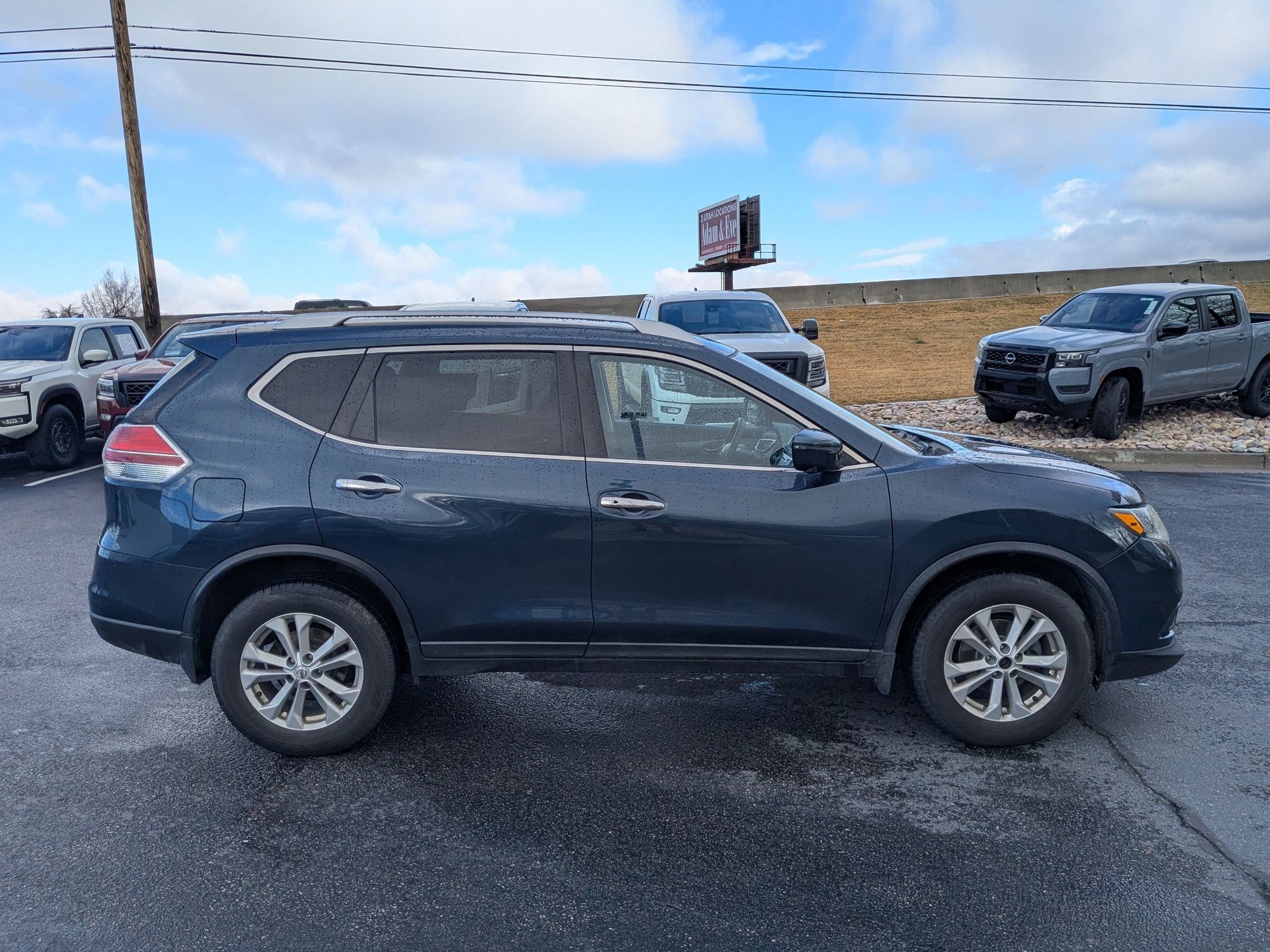 Used 2016 Nissan Rogue SV with VIN KNMAT2MV9GP714000 for sale in Riverdale, UT