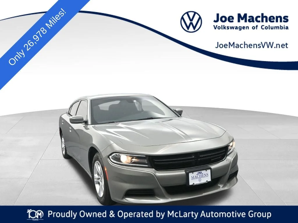 2019 Dodge Charger SXT's photo