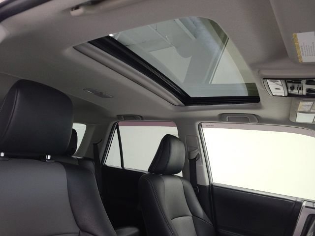 Certified Used 2020 Super White Toyota SR5 image 16