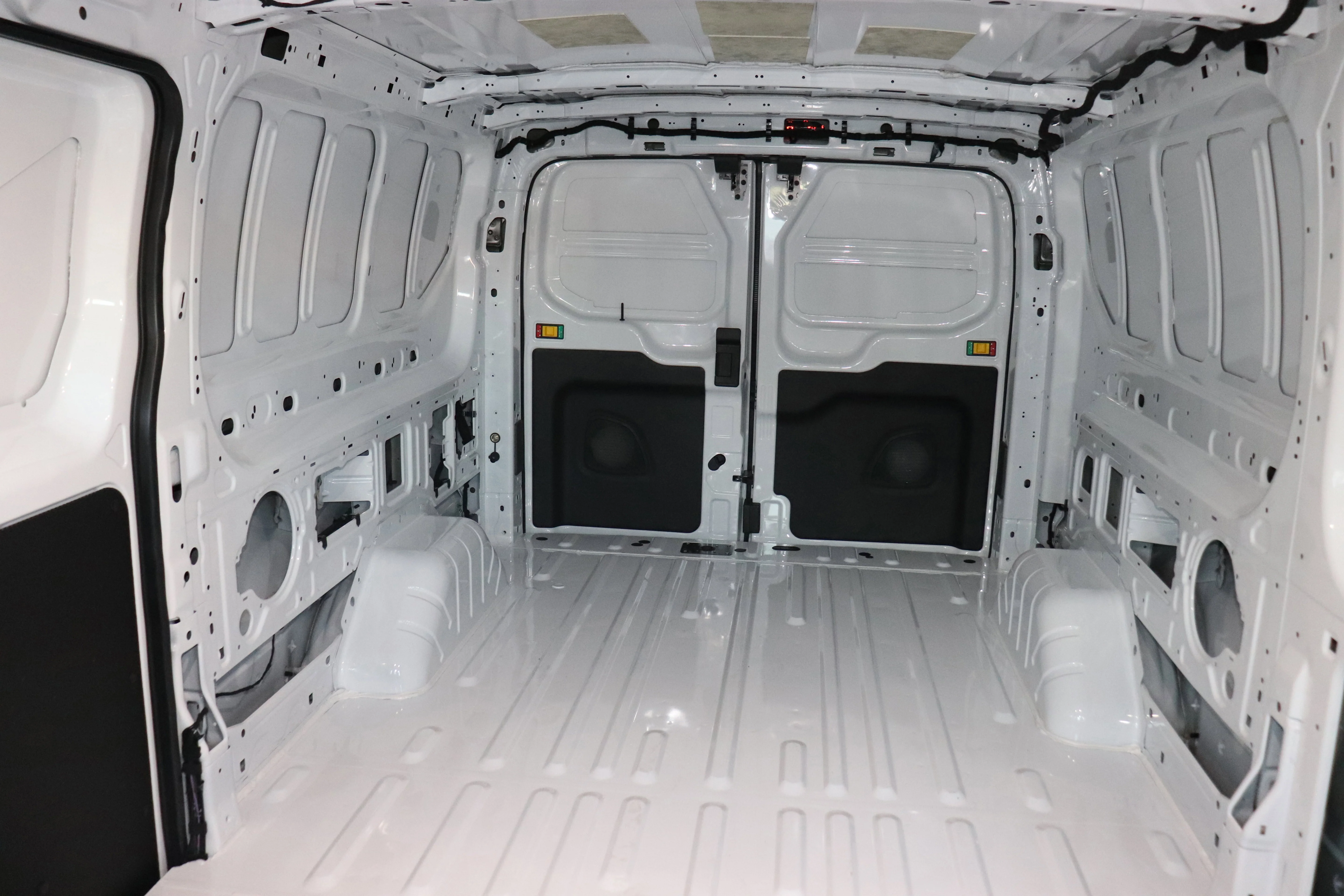 New 2025 OXFORD WHITE Ford  image 7