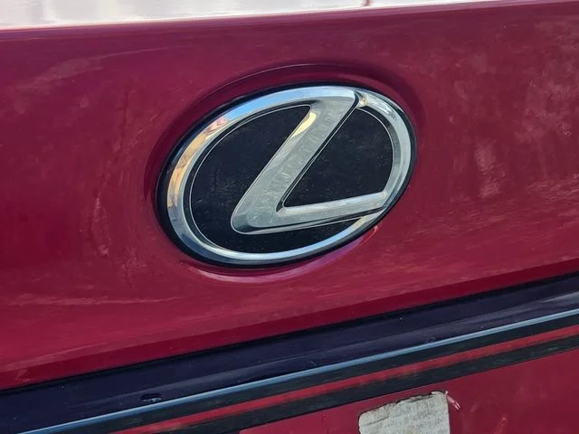 2024 Lexus IS 300 - Photo 24