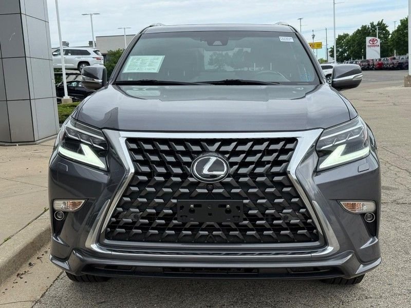 Used 2022 Gray Pearl Lexus 460 Luxury image 8
