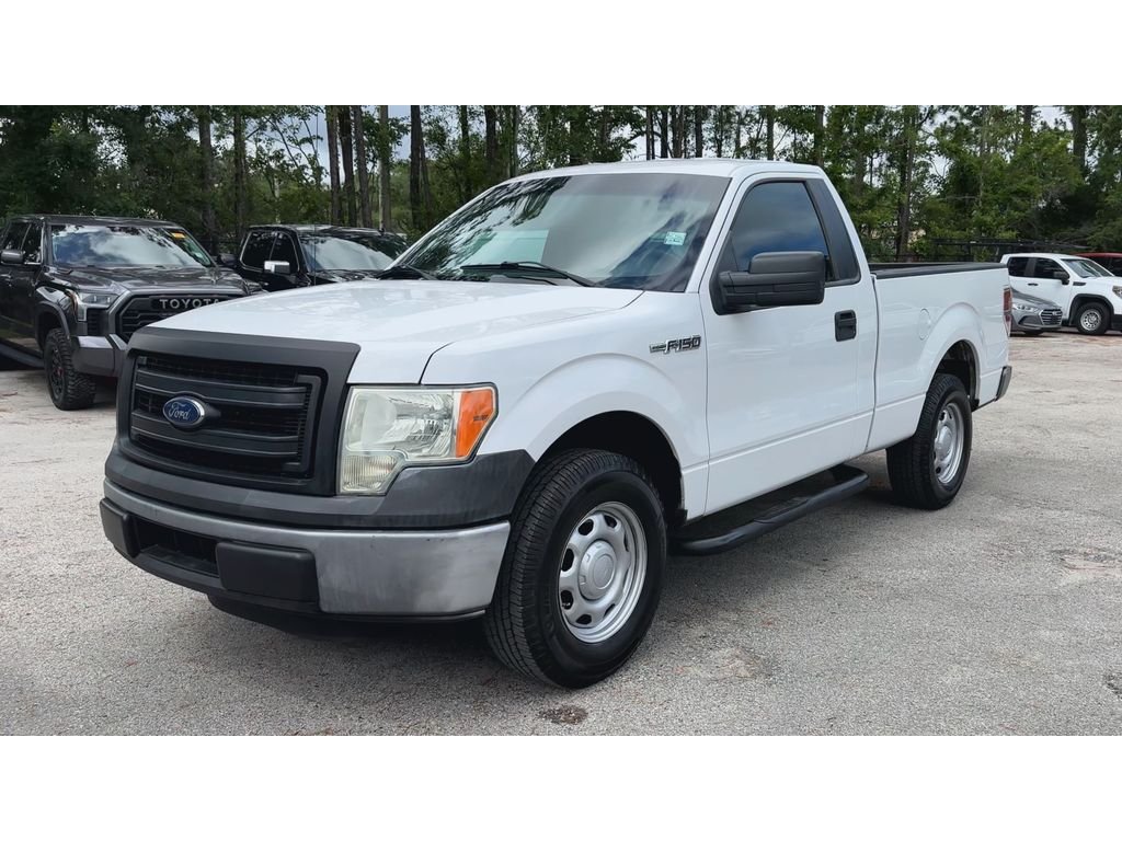 Used 2014 White Ford XL image 4