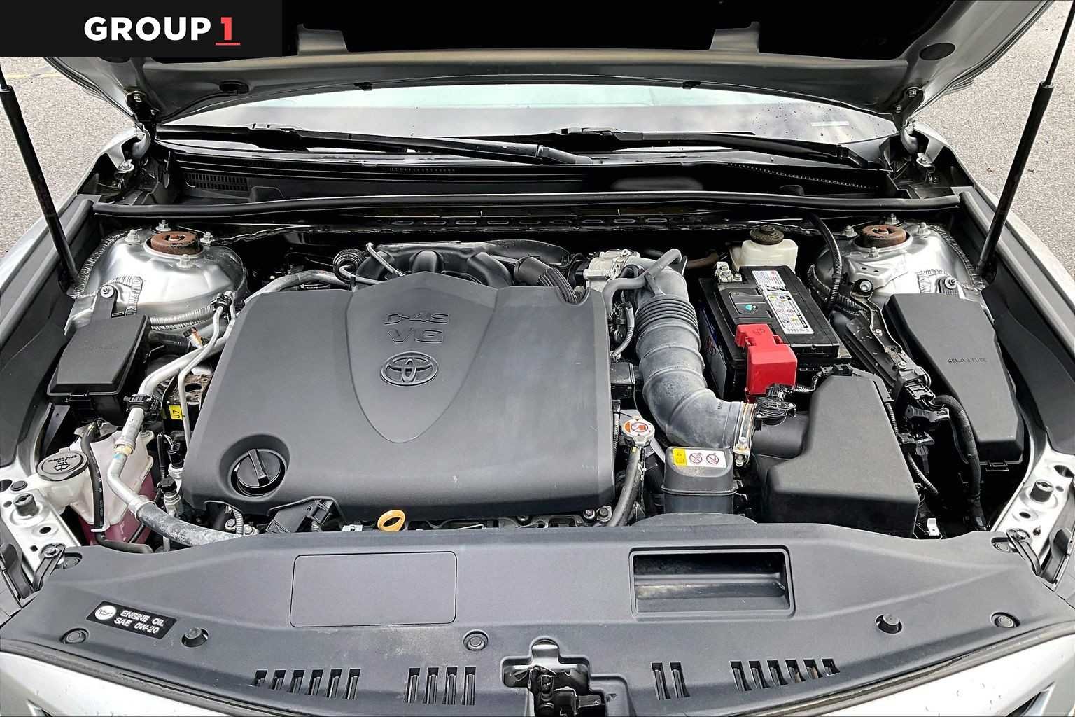 Used 2019 Celestial Silver/Midnight Black Metallic Toyota XSE V6 image 30
