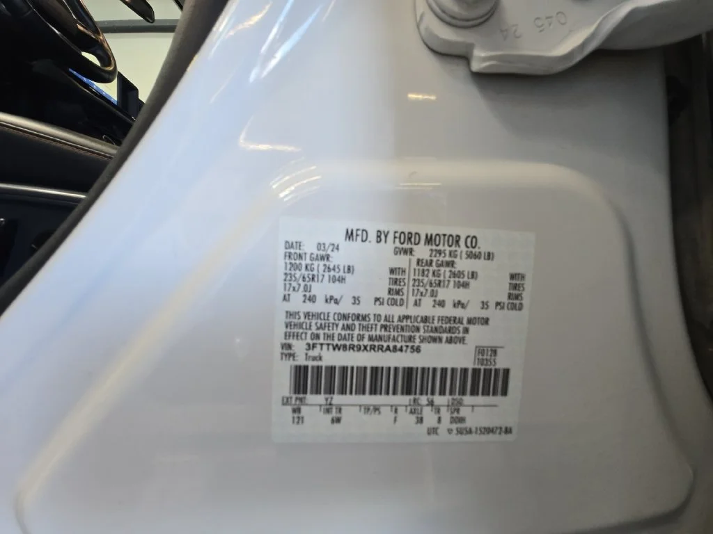 Used 2024 White Ford Lariat image 31