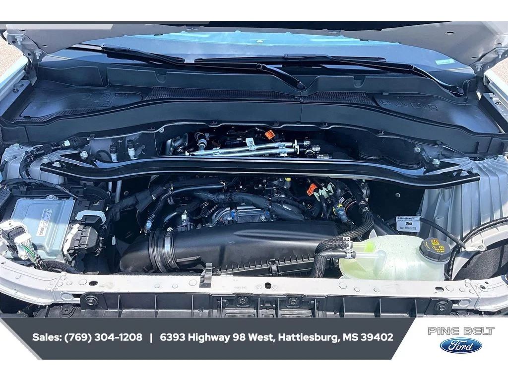 New 2026 Space White Metallic Ford ST-Line image 8