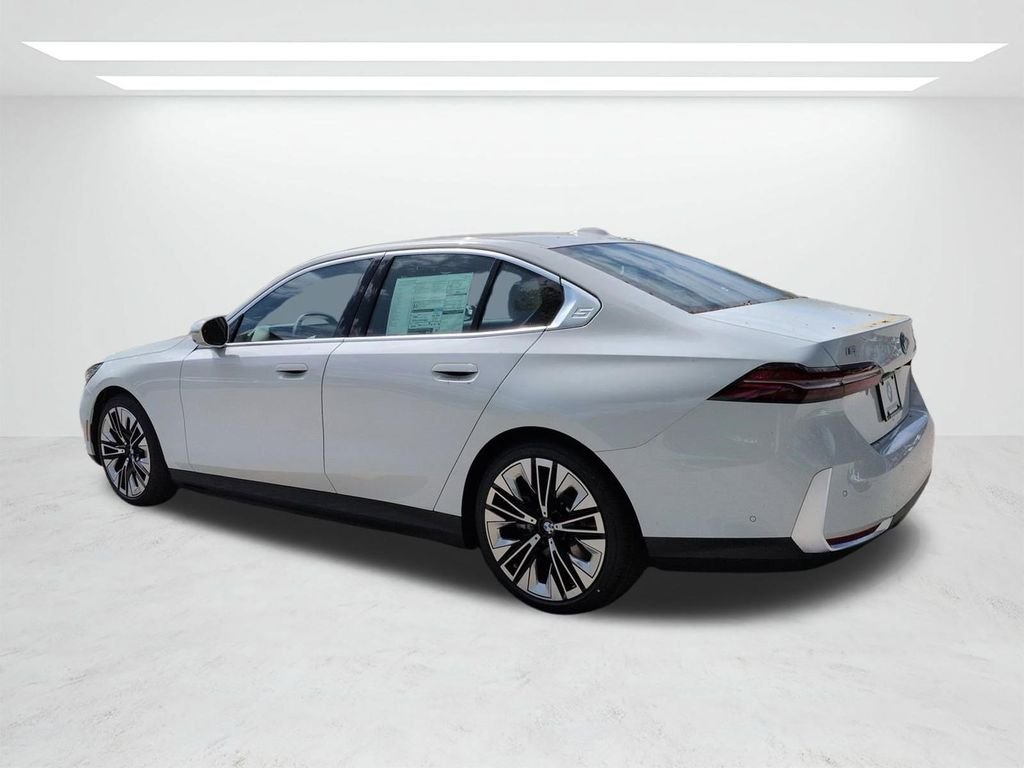 New 2026 Alpine White BMW eDrive40 image 6