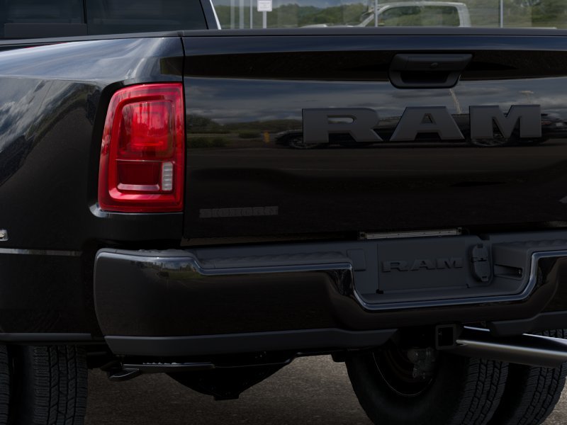 New 2026 Diamond Black Crystal Pearl-Coat Exterior Paint RAM Big Horn image 43