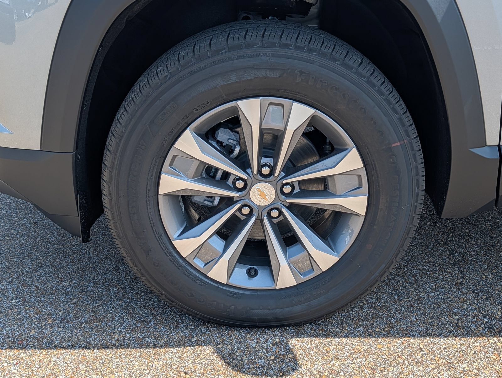 2027 Chevrolet Equinox LT - Photo 9