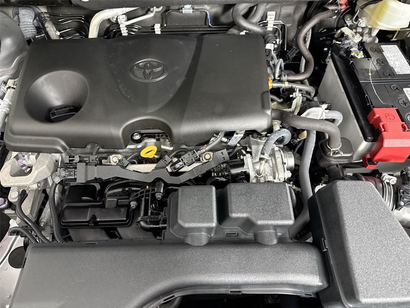 Used 2022 Silver Sky Metallic Toyota XLE image 42