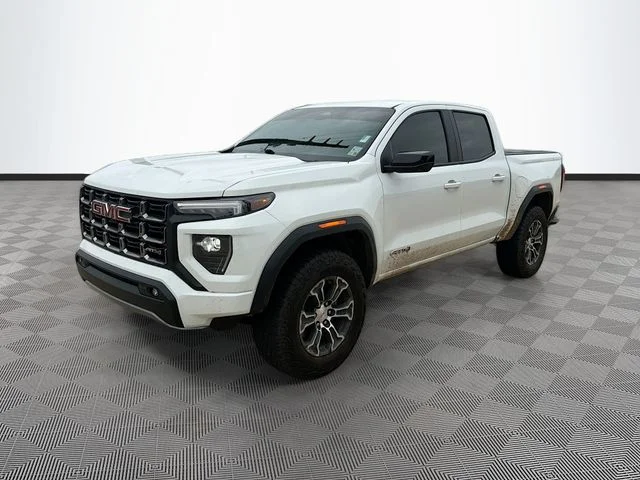 Used 2024 White GMC AT4 image 3