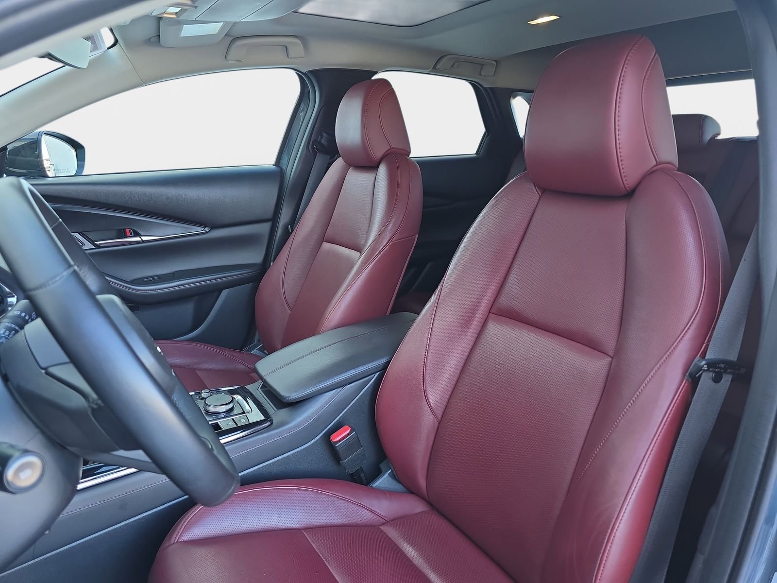 2025 Mazda CX-30 Carbon Edition - Photo 17