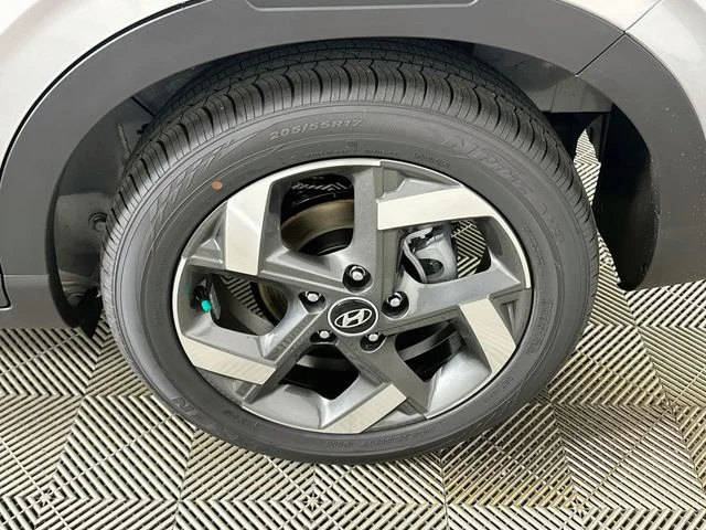 New 2026 Silver Hyundai SEL image 20
