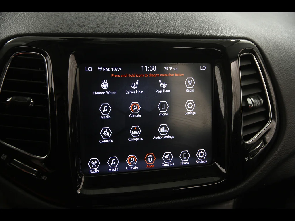 Used 2020 Diamond Black Crystal Pearl Coat Jeep Limited image 14
