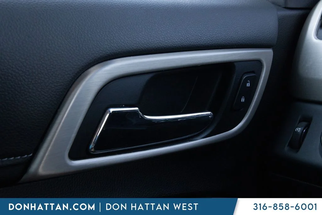 Used 2019 Black GMC Denali image 11
