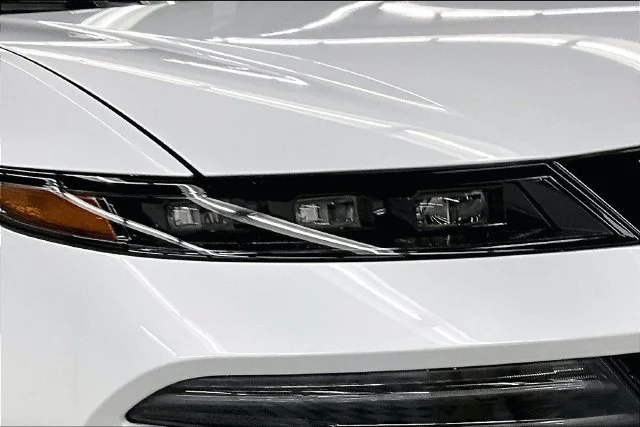 New 2027 Everest White Nissan Dark Armor image 14
